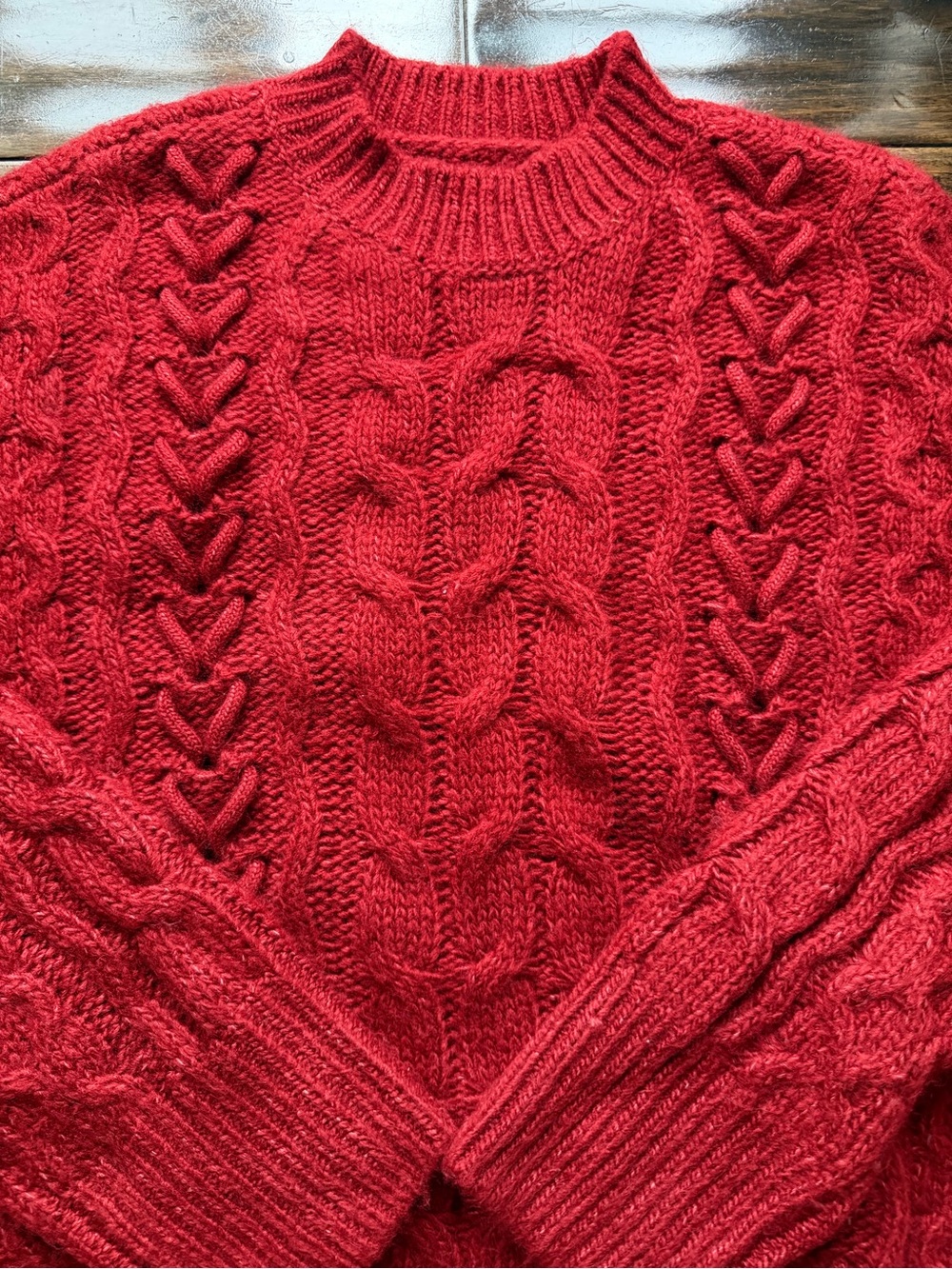 Abercrombie & Fitch Red Cable Crewneck Sweater - Picture 2 of 4